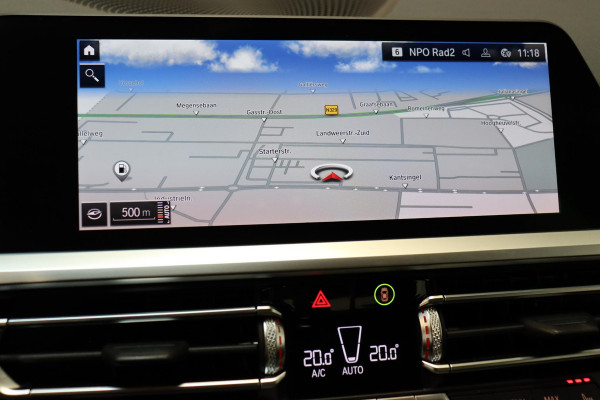 BMW 3 Serie Sedan 318i High Executive Luxury Line Automaat / Live Cockpit Professional / Sportstoelen / Hifi / Leder / Neerklapbare Achterbank / Stoelverwarming / Climate Control / 17 Inch / Sfeerverlichting / LED Chrome Line