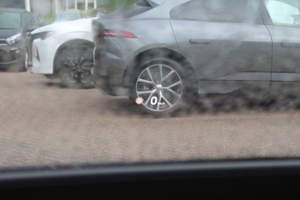 Volkswagen ID.3 First Max 58 kWh 60.871 km! / Full option! / SoH 95% / Trekhaak / Panoramadak / Camera / Head-up / Keyless / 20'' / ACC / Dodehoek / Elektr. stoelen / Massage / Navigatie / Stuurverwarming