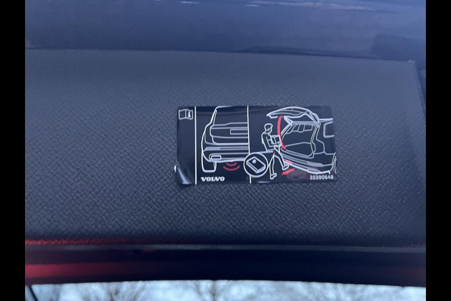 Volvo XC90 2.0 T8 Recharge AWD Ultra Dark 7-Persoons | Luchtvering | Vol Opties | Head-Up | Winterpakket | Harman & Kardon | Panoramadak | Memory Stoelen | Matrix-LED | 360 Camera | Rijklaar met Volledige Volvo Fabrieksgarantie