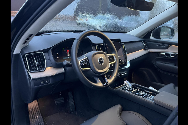 Volvo XC90 2.0 T8 Recharge AWD Ultra Dark 7-Persoons | Luchtvering | Vol Opties | Head-Up | Winterpakket | Harman & Kardon | Panoramadak | Memory Stoelen | Matrix-LED | 360 Camera | Rijklaar met Volledige Volvo Fabrieksgarantie