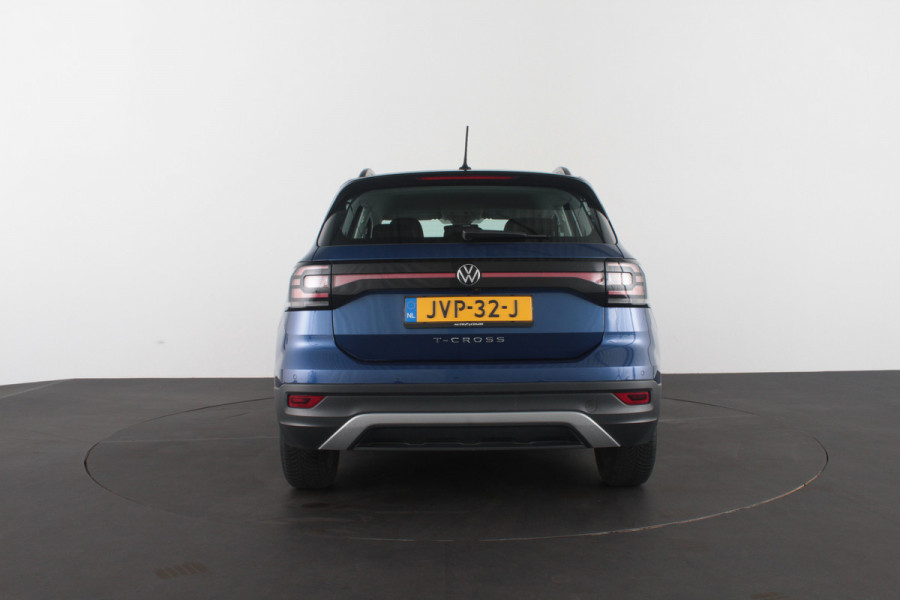 Volkswagen T-Cross 1.0 TSI Life Achteruitrijcamera/Adapt.cruise/all season banden/Reef Blue metallic