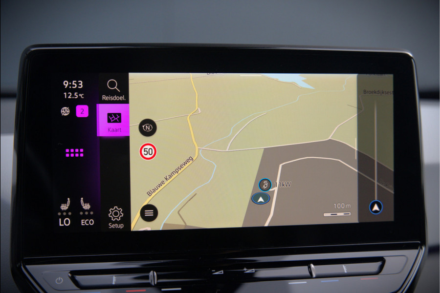 Volkswagen ID.3 First Plus 58 kWh | Stoelverwarming | Stuurverwarming | Camera | Adaptive Cruise Control | Navigatie | Keyless | Parkeersensoren | LED | Apple Carplay | NAP |