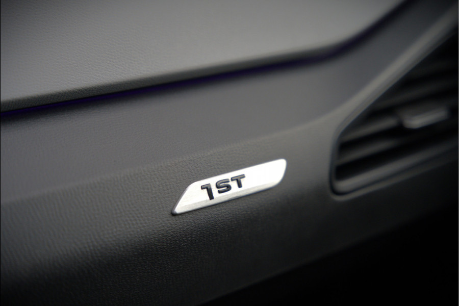 Volkswagen ID.3 First Plus 58 kWh | Stoelverwarming | Stuurverwarming | Camera | Adaptive Cruise Control | Navigatie | Keyless | Parkeersensoren | LED | Apple Carplay | NAP |