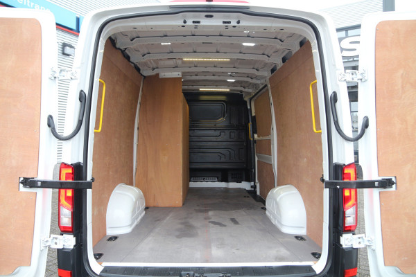 Volkswagen Crafter 2.0 TDI 140 | Aut. | 2x Schuifdeur | Standkachel | Camera | Airco..