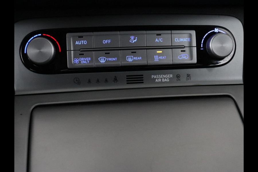 Hyundai Kona EV Premium 64 kWh | 3-Fase | SOH 100% | Leder | Stoelventilatie | Adaptive cruise | Camera | Carplay | Achterbankverwarming | Navigatie | Keyless