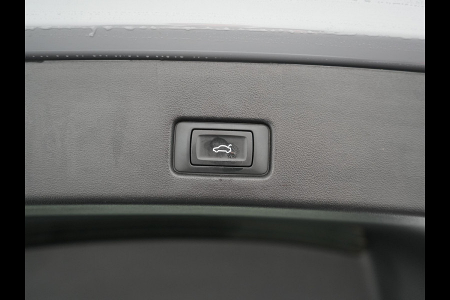 Audi Q4 Sportback e-tron 35 S edition 55 kWh 2 x S - Line INCL BTW | Adaptive Cruise | Camera | Sportstoelen Verwarmd | 20"L.M | Apple Carplay | Parkassist | Virtual | El. Achterklep |