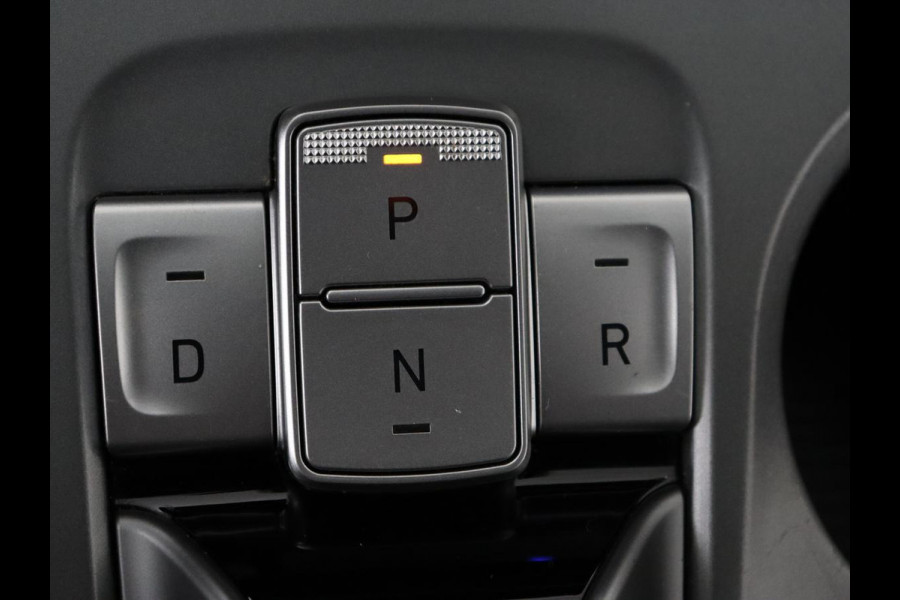 Hyundai Kona EV Comfort 64 kWh | 3-Fase | SOH 98% | Trekhaak | Adaptive cruise | Warmtepomp | Camera | Carplay | Keyless | Navigatie | Climate control