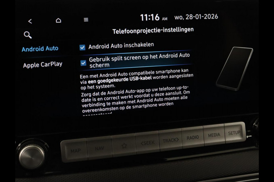 Hyundai Kona EV Comfort 64 kWh | 3-Fase | SOH 98% | Trekhaak | Adaptive cruise | Warmtepomp | Camera | Carplay | Keyless | Navigatie | Climate control