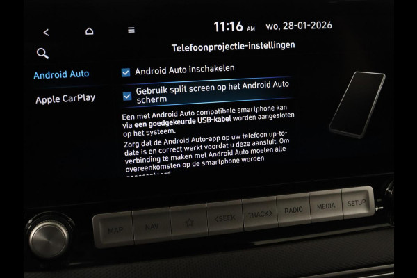 Hyundai Kona EV Comfort 64 kWh | 3-Fase | SOH 98% | Trekhaak | Adaptive cruise | Warmtepomp | Camera | Carplay | Keyless | Navigatie | Climate control