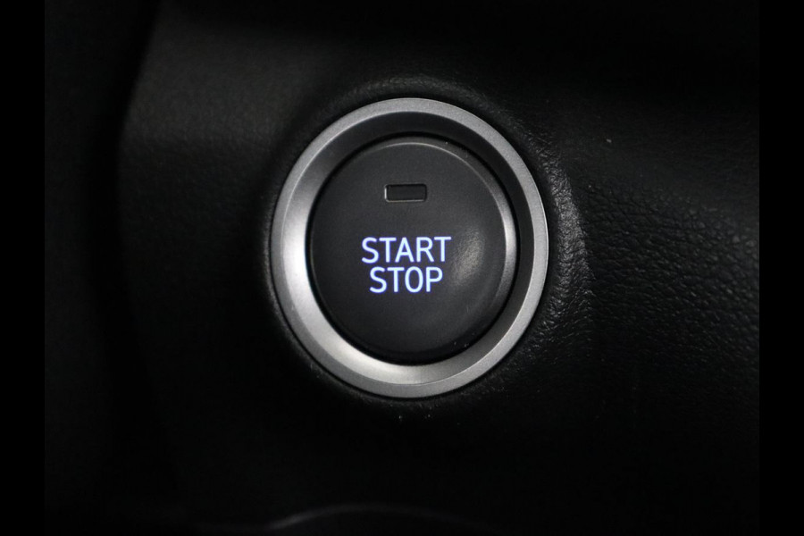 Hyundai Kona EV Comfort 64 kWh | 3-Fase | SOH 98% | Trekhaak | Adaptive cruise | Warmtepomp | Camera | Carplay | Keyless | Navigatie | Climate control