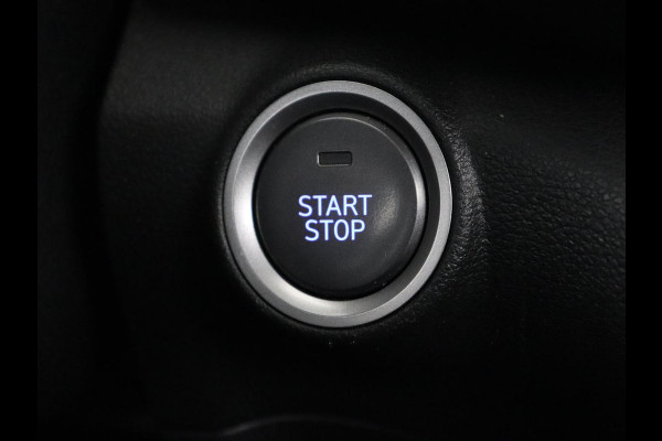 Hyundai Kona EV Comfort 64 kWh | 3-Fase | SOH 98% | Trekhaak | Adaptive cruise | Warmtepomp | Camera | Carplay | Keyless | Navigatie | Climate control