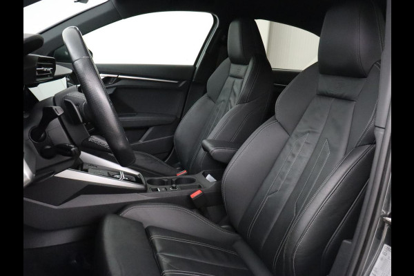 Audi A3 30 TFSI S edition | Leder | Virtual Cockpit | Carplay | Sportstoelen | Full LED | DAB | Climate control | Parkeerhulp | Navigatie | Cruise control