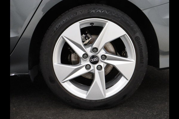Audi A3 30 TFSI S edition | Leder | Virtual Cockpit | Carplay | Sportstoelen | Full LED | DAB | Climate control | Parkeerhulp | Navigatie | Cruise control