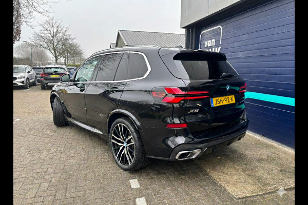 BMW X5 xDrive50e M-Sport PANORAMADAK HARMAN KARDON 360 CAMERA 22 INCH VELGEN LUCHTVERING