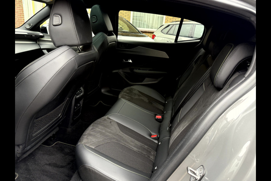 Peugeot 408 1.2 130pk GT Panoramadak, 360 camera, 19''Lmv, Focal audio