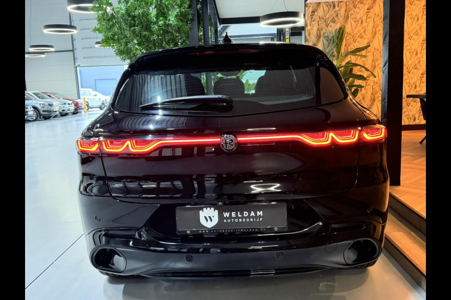 Alfa Romeo Tonale 1.5T Hybrid Ti Garantie StuurVW StoelVW Camera Adoptieve Cruise Elek Achterklep Navi Clima Led Dab Rijklaar