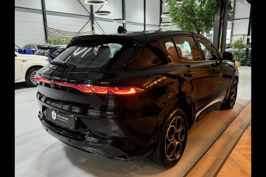 Alfa Romeo Tonale 1.5T Hybrid Ti Garantie StuurVW StoelVW Camera Adoptieve Cruise Elek Achterklep Navi Clima Led Dab Rijklaar