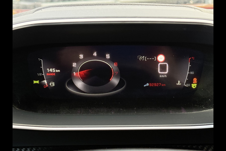 Peugeot 2008 BWJ 10-2020 | 1.2T 101PK Allure | TREKHAAK | PANO DAK | LEDER/STOF | CLIMA | NAVI | PDC 2X | CAMERA | CARPLAY |