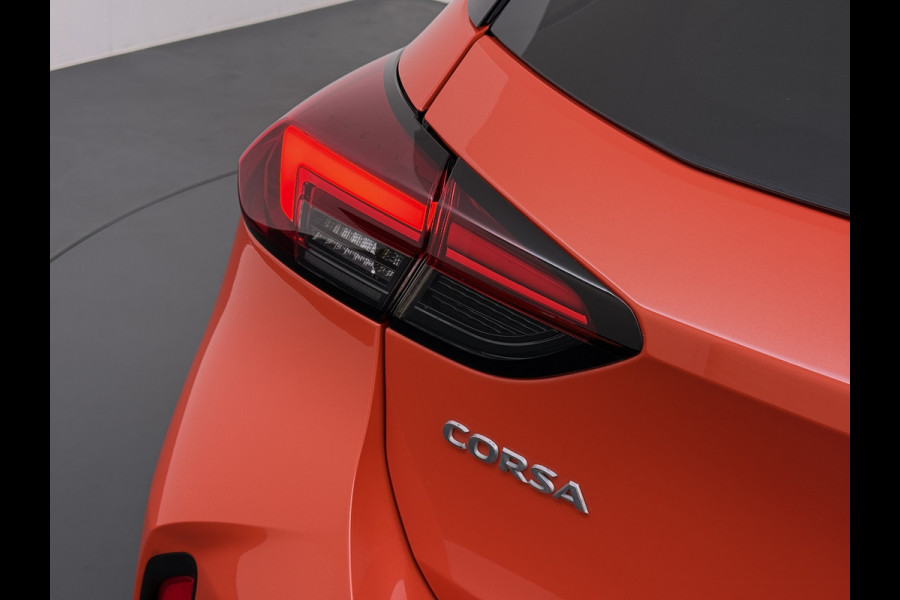 Opel Corsa 1.2T AUT-8 100PK GS Line 360°Camera PDC-a+v Apple Carplay Android Auto Airco Navi* Cruise Control Stoelverwarming Two-Tone Lak Lmv 17" Lane Assist Privacy Glas Led Isofix 1e Eigenaar Origineel Nederlandse Auto € 27.000 nieuw