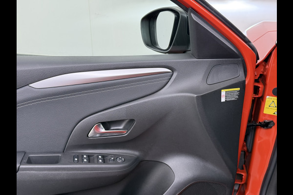 Opel Corsa 1.2T AUT-8 100PK GS Line 360°Camera PDC-a+v Apple Carplay Android Auto Airco Navi* Cruise Control Stoelverwarming Two-Tone Lak Lmv 17" Lane Assist Privacy Glas Led Isofix 1e Eigenaar Origineel Nederlandse Auto € 27.000 nieuw