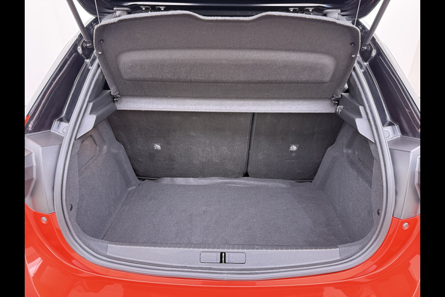 Opel Corsa 1.2T AUT-8 100PK GS Line 360°Camera PDC-a+v Apple Carplay Android Auto Airco Navi* Cruise Control Stoelverwarming Two-Tone Lak Lmv 17" Lane Assist Privacy Glas Led Isofix 1e Eigenaar Origineel Nederlandse Auto € 27.000 nieuw