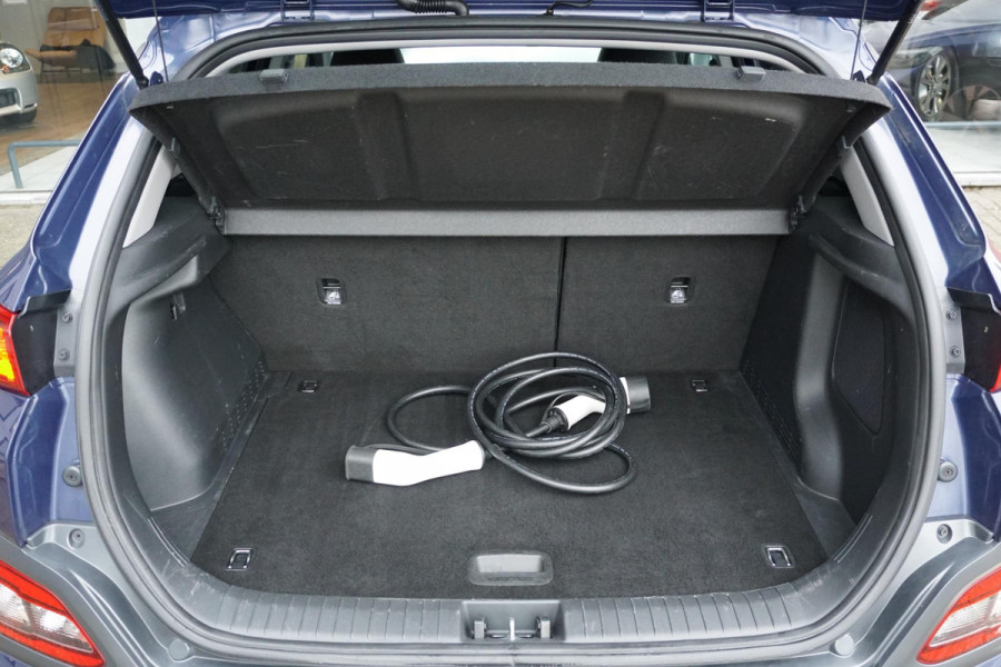 Hyundai Kona EV Premium Sky 64 kWh + PANODAK / STOELVENTILATIE / HEAD-UP
