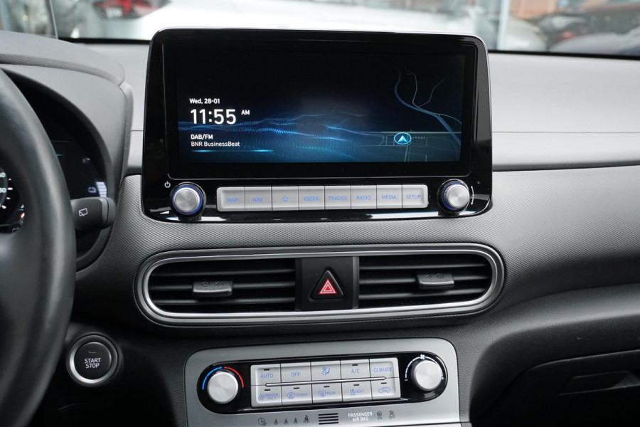 Hyundai Kona EV Premium Sky 64 kWh + PANODAK / STOELVENTILATIE / HEAD-UP
