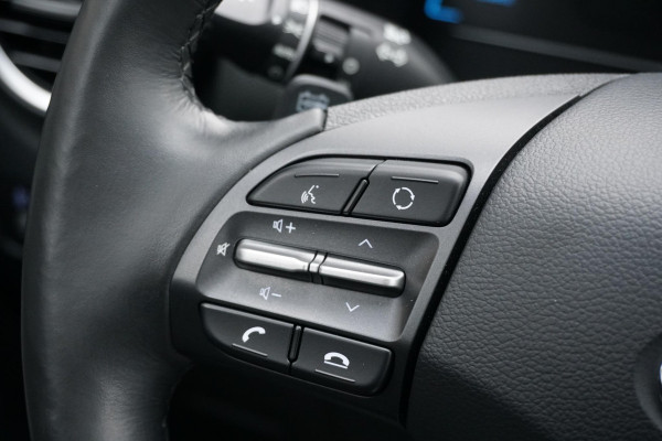 Hyundai Kona EV Premium Sky 64 kWh + PANODAK / STOELVENTILATIE / HEAD-UP