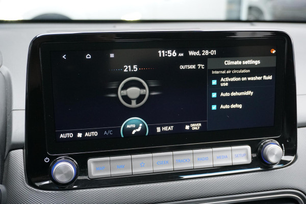 Hyundai Kona EV Premium Sky 64 kWh + PANODAK / STOELVENTILATIE / HEAD-UP