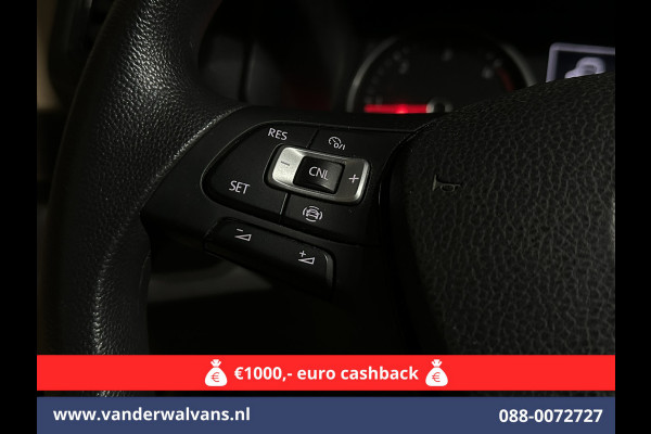 Volkswagen Crafter 2.0 TDI 141pk L3H3 L2H2 Euro6 Airco | Camera | Apple Carplay | Cruisecontrol | Chauffeursstoel Parkeersensoren, Bijrijdersbank, 3000kg trekvermogen,  Android Auto