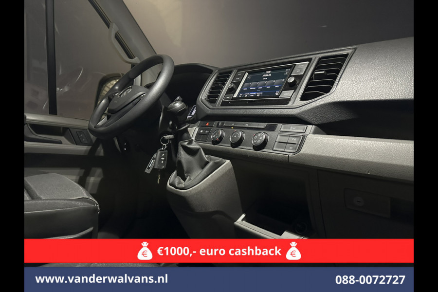 Volkswagen Crafter 2.0 TDI 141pk L3H3 L2H2 Euro6 Airco | Camera | Apple Carplay | Cruisecontrol | Chauffeursstoel Parkeersensoren, Bijrijdersbank, 3000kg trekvermogen,  Android Auto