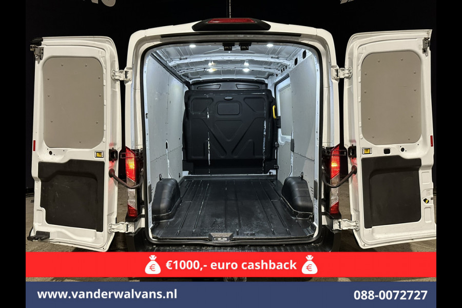 Ford Transit 2.0 TDCI L2H2 Euro6 Airco | 2450kg Trekhaak | LM velgen | Verwarmde voorruit Dakdragers, Bijrijdersbank
