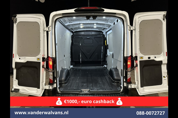 Ford Transit 2.0 TDCI L2H2 Euro6 Airco | 2450kg Trekhaak | LM velgen | Verwarmde voorruit Dakdragers, Bijrijdersbank
