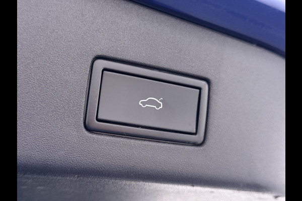 Volkswagen ID.4 Max Pro 1ST 77kWh W-pomp Trekhaak Panodak Camera 21" PDC-a+v Matrix-LED-a+v Adap.Cruise Navi Ergo-Active Stoelen Memory Dynamisch onderstel Stoelverwarming Lmv Elek.Achterklep Privacy Glas Voorruitverwarming Wifi SOH 87% 1e Eigenaar Origineel Nederlandse Auto 1.000KG Trekgewicht € 58.000 nieuw !