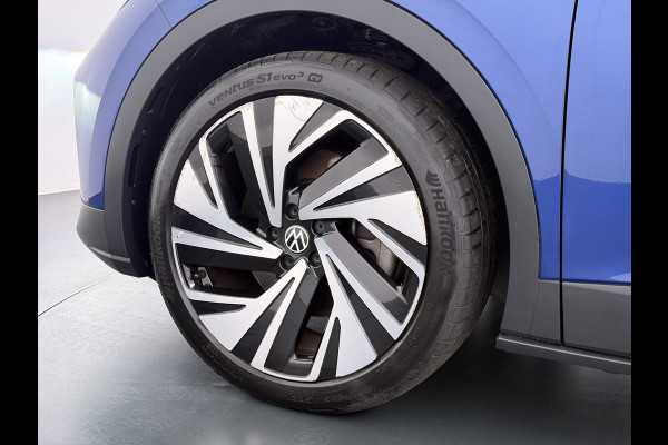 Volkswagen ID.4 Max Pro 1ST 77kWh W-pomp Trekhaak Panodak Camera 21" PDC-a+v Matrix-LED-a+v Adap.Cruise Navi Ergo-Active Stoelen Memory Dynamisch onderstel Stoelverwarming Lmv Elek.Achterklep Privacy Glas Voorruitverwarming Wifi SOH 87% 1e Eigenaar Origineel Nederlandse Auto 1.000KG Trekgewicht € 58.000 nieuw !