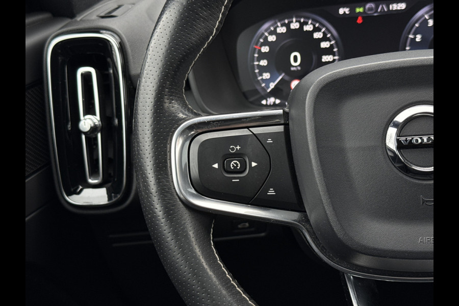 Volvo XC40 2.0 T5 AWD Intro Edition | NL-auto | Pano | Stoelverw. | ACC