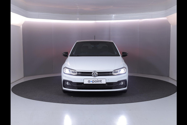 Volkswagen Polo 1.0 TSI Highline R-LINE| 95pk 5bak| Digital display| Navi|Parksensors| LMvelgen| extra getint glas