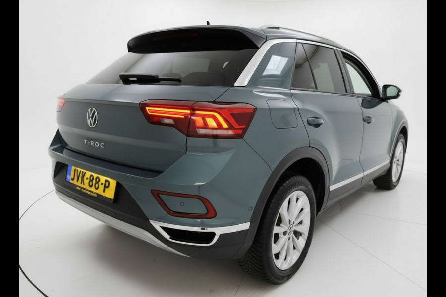 Volkswagen T-Roc 1.5 TSI 150PK DSG STYLE CAMERA/NAVI/ALALCANTARA
