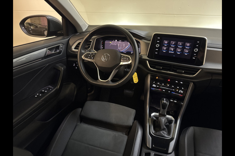 Volkswagen T-Roc 1.5 TSI 150PK DSG STYLE CAMERA/NAVI/ALALCANTARA
