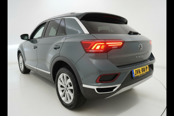 Volkswagen T-Roc 1.5 TSI 150PK DSG STYLE CAMERA/NAVI/ALALCANTARA