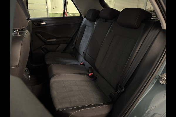 Volkswagen T-Roc 1.5 TSI 150PK DSG STYLE CAMERA/NAVI/ALALCANTARA