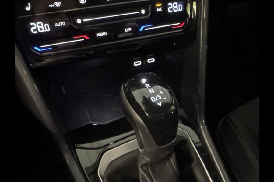 Volkswagen T-Roc 1.5 TSI 150PK DSG STYLE CAMERA/NAVI/ALALCANTARA