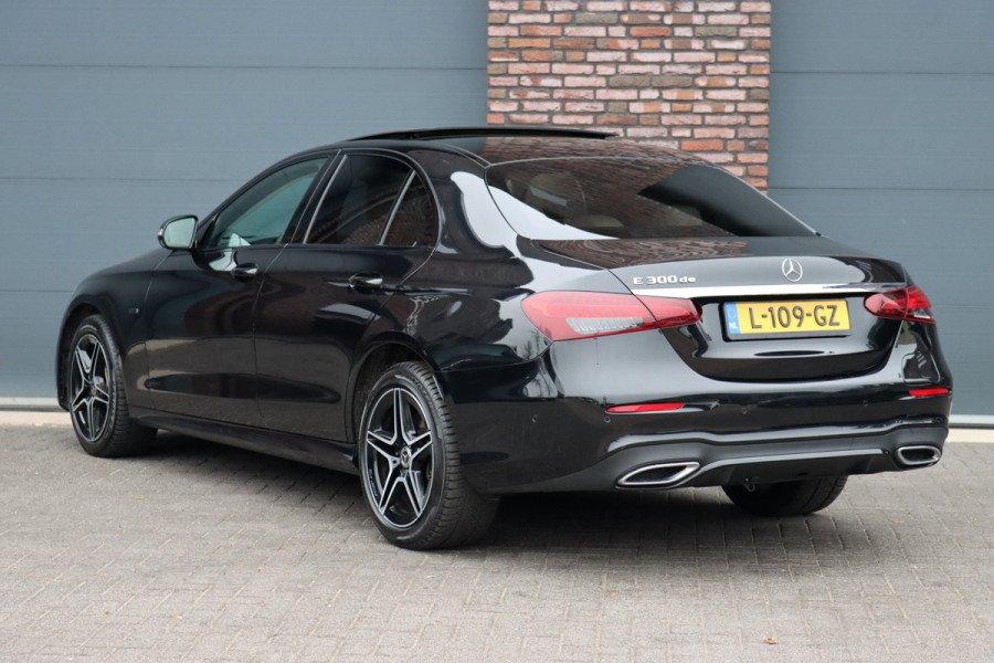 Mercedes-Benz E-Klasse 300 de AMG Line | Distronic+ | Panoramadak | Burmester | Trekhaak | Augmented Reality | Camera | Leder | Multibeam LED | Stoelverwarming | Nightpakket |
