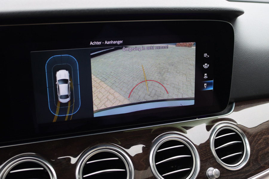 Mercedes-Benz E-Klasse 300 de AMG Line | Distronic+ | Panoramadak | Burmester | Trekhaak | Augmented Reality | Camera | Leder | Multibeam LED | Stoelverwarming | Nightpakket |