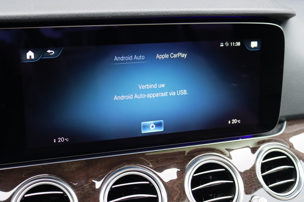 Mercedes-Benz E-Klasse 300 de AMG Line | Distronic+ | Panoramadak | Burmester | Trekhaak | Augmented Reality | Camera | Leder | Multibeam LED | Stoelverwarming | Nightpakket |