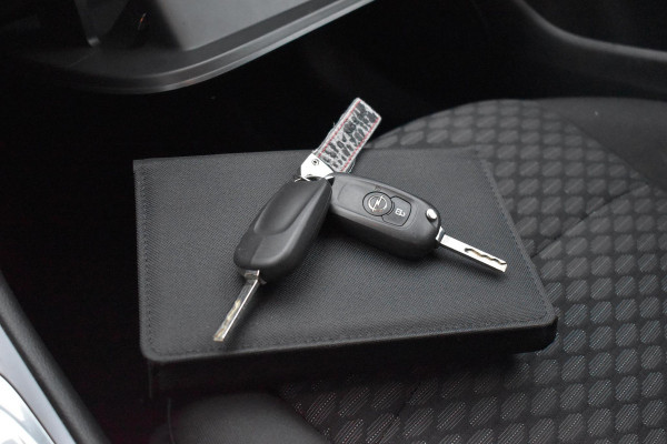 Opel Astra 1.4 Turbo Online Edition Automaat Cruise