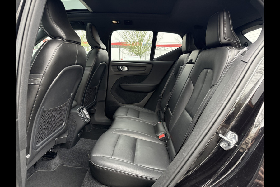 Volvo XC40 2.0 T5 AWD Intro Edition | NL-auto | Pano | Stoelverw. | ACC