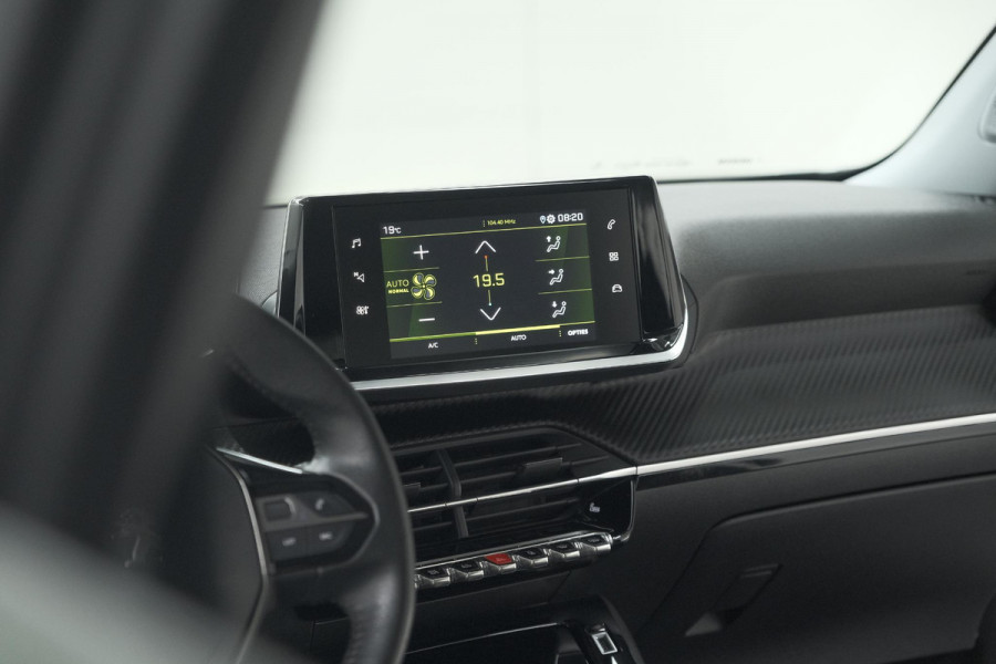 Peugeot 2008 PureTech 130 Allure | Camera | Adaptieve Cruise Control | Stoelverwarming