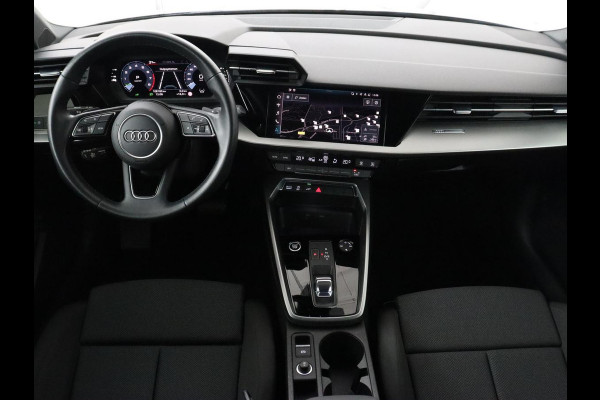 Audi A3 40 TFSIe Business edition | Adaptive cruise | Sportstoelen | Carplay | Virtual Cockpit | Audi Sound | Climate control | Navigatie | Full LED | PHEV | Plug In