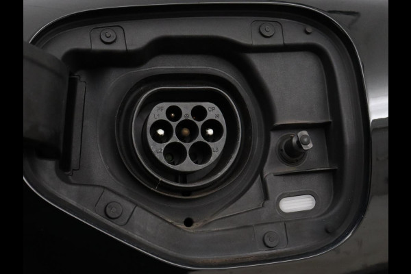 Audi A3 40 TFSIe Business edition | Adaptive cruise | Sportstoelen | Carplay | Virtual Cockpit | Audi Sound | Climate control | Navigatie | Full LED | PHEV | Plug In